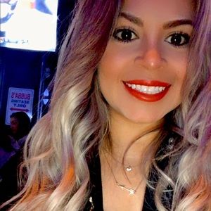 Meet your Posher, Dulce